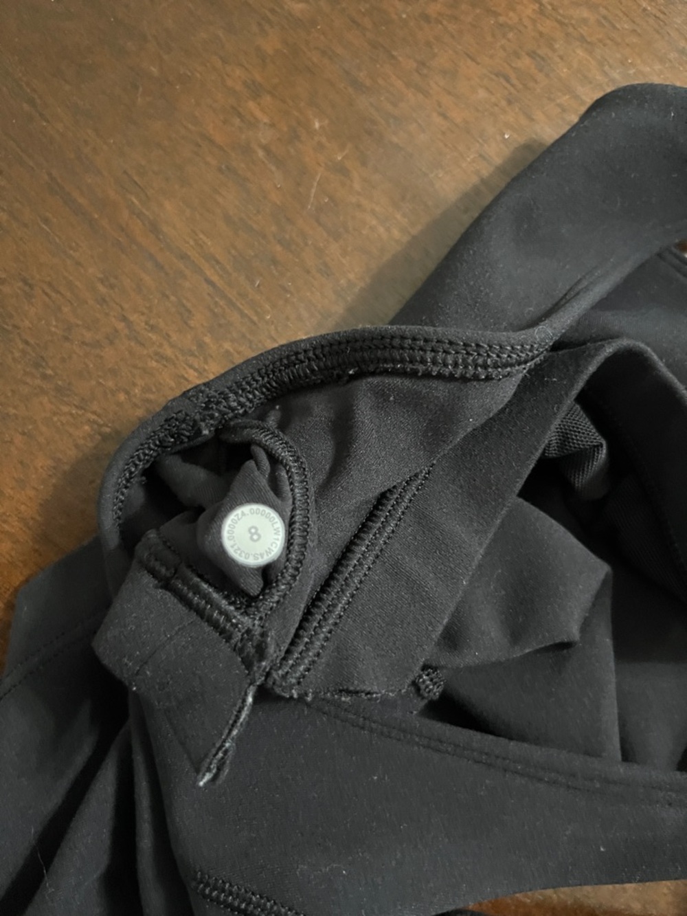 lululemon black cropped scoop tank - Picture 4 of 6